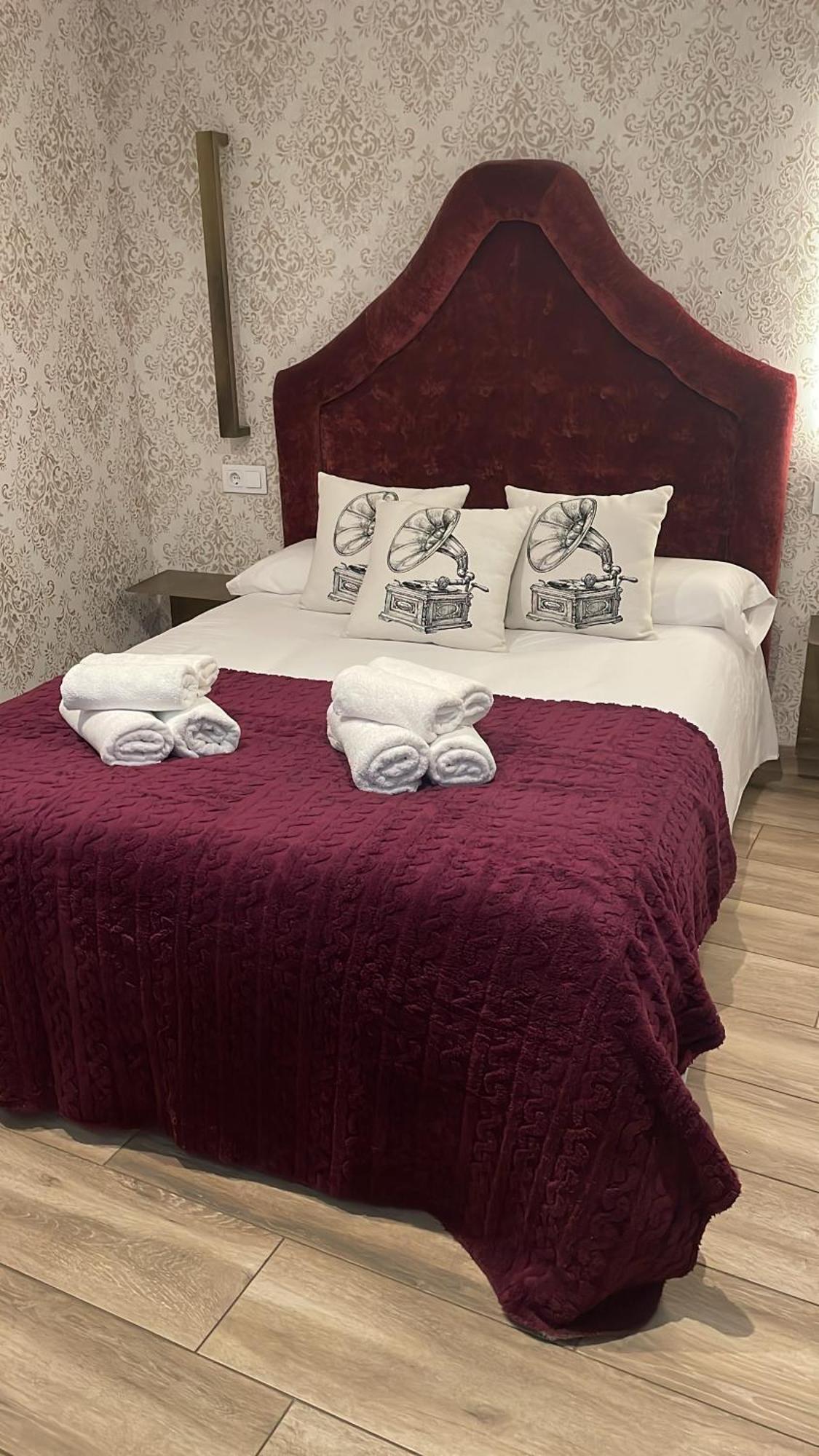 Ateneo Cuenca Suites Con Cocina En El Casco Historico Dış mekan fotoğraf