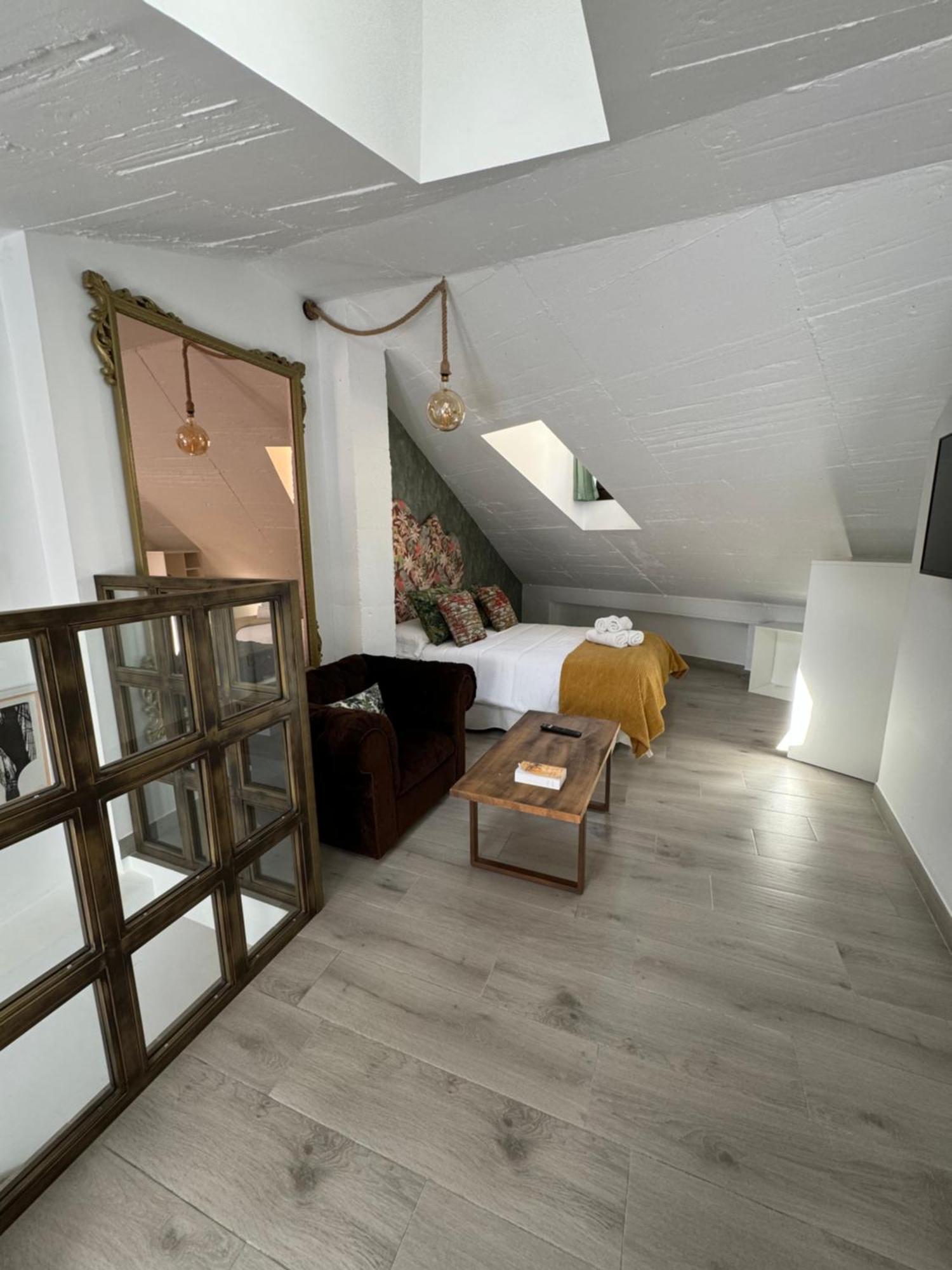 Ateneo Cuenca Suites Con Cocina En El Casco Historico Dış mekan fotoğraf